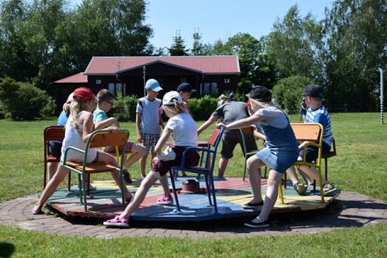  Grafika #33: DZIEŃ DZIECKA W SŁAJSZEWIE grafika