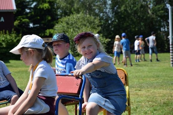  Grafika #34: DZIEŃ DZIECKA W SŁAJSZEWIE grafika