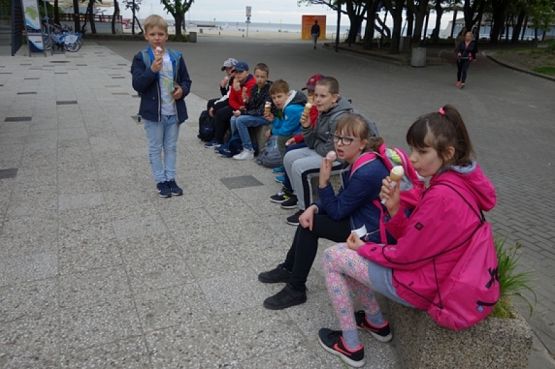  Grafika #5: WYCIECZKA KLASY IV B grafika