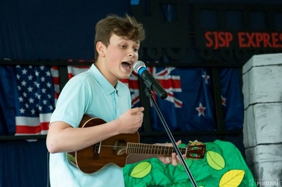  Grafika #2: ENGLISH STATION grafika