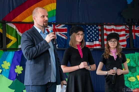  Grafika #7: ENGLISH STATION grafika