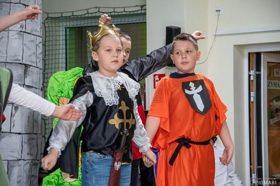  Grafika #25: ENGLISH STATION grafika