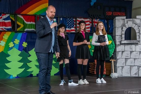  Grafika #56: ENGLISH STATION grafika