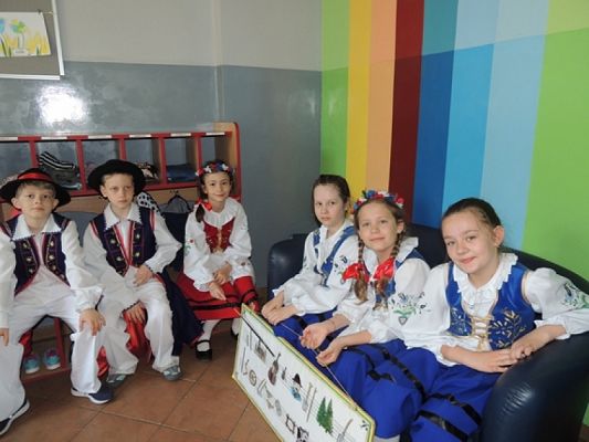  Grafika #3: ,,Lęborskie Słoneczka u przedszkolaków grafika