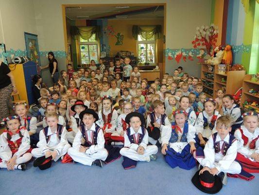  Grafika #8: ,,Lęborskie Słoneczka u przedszkolaków grafika