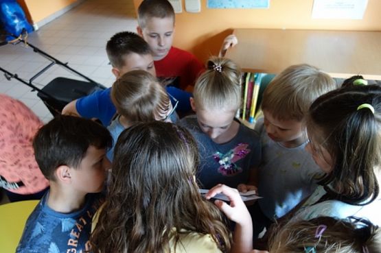  Grafika #4: PÓŁNOCKA W SZKOLE KLASY IV B grafika