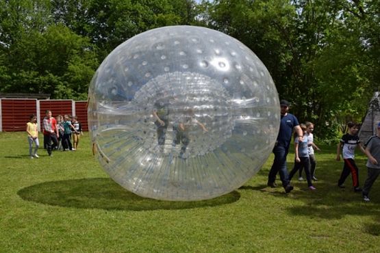  Grafika #25: Klasy pierwsze i drugie w Drzewinie grafika