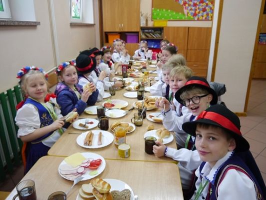  Grafika #5: KASZUBI NA KURPIACH, wymiana regionalna - dzień II grafika