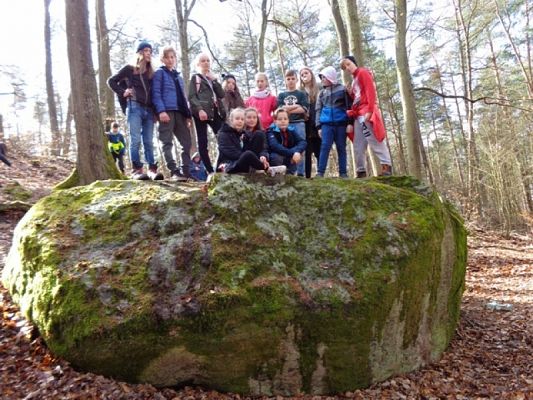  Grafika #7: RAJD PIESZY Z OKAZJI PIERWSZEGO DNIA WIOSNY grafika