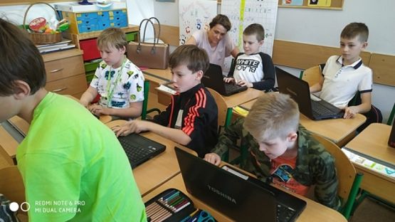  Grafika #8: Zajęcia komputerowe w klasie trzeciej grafika