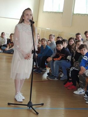  Grafika #2: Karaoke in English grafika