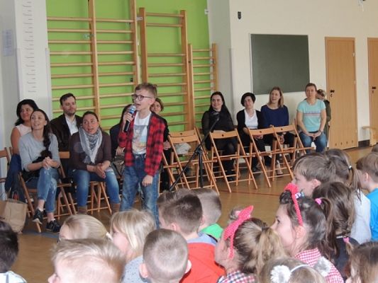  Grafika #4: Karaoke in English grafika