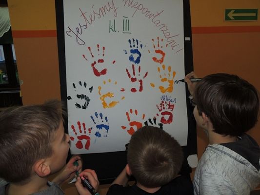  Grafika #7: ,,Północka w szkole klasy trzeciej grafika