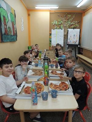  Grafika #9: ,,Północka w szkole klasy trzeciej grafika