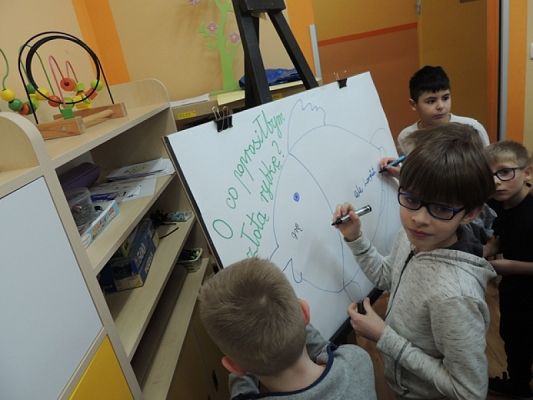  Grafika #13: ,,Północka w szkole klasy trzeciej grafika