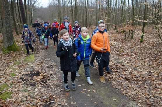  Grafika #10: Rajd pieszy z okazji Pierwszego Dnia Wiosny grafika