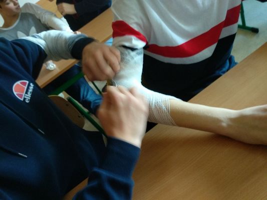  Grafika #1: EDUKACJA DLA BEZPIECZEŃSTWA grafika