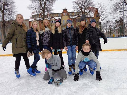  Grafika #4: WF NA LODOWISKU grafika