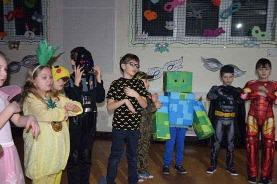  Grafika #4: BAL KARNAWAŁOWY grafika