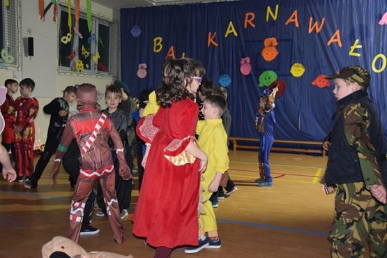  Grafika #6: BAL KARNAWAŁOWY grafika