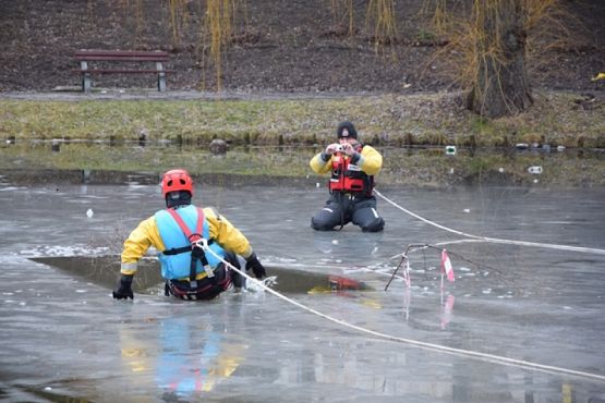  Grafika #3: BEZPIECZNE FERIE grafika