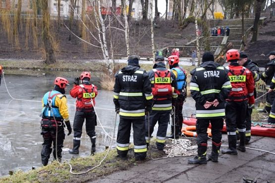 Grafika #7: BEZPIECZNE FERIE grafika