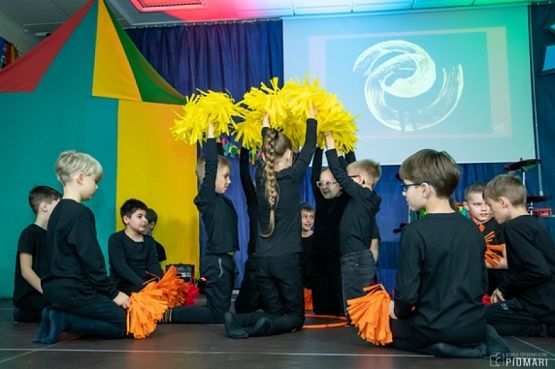  Grafika #51: START UP 2019 grafika