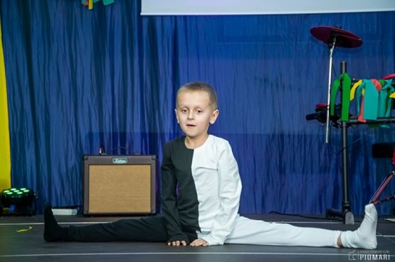  Grafika #58: START UP 2019 grafika