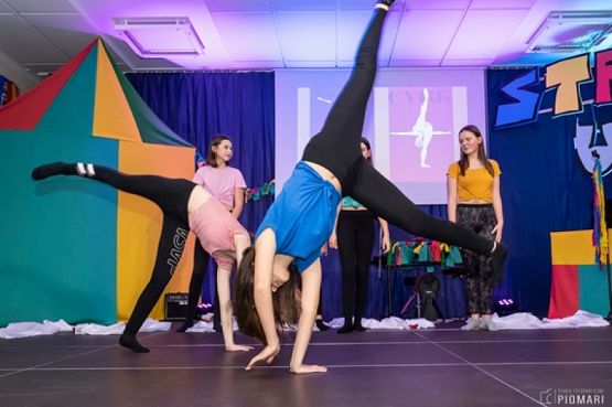  Grafika #111: START UP 2019 grafika