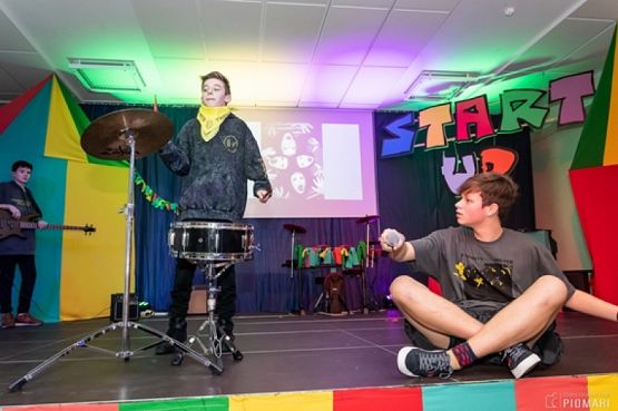  Grafika #124: START UP 2019 grafika