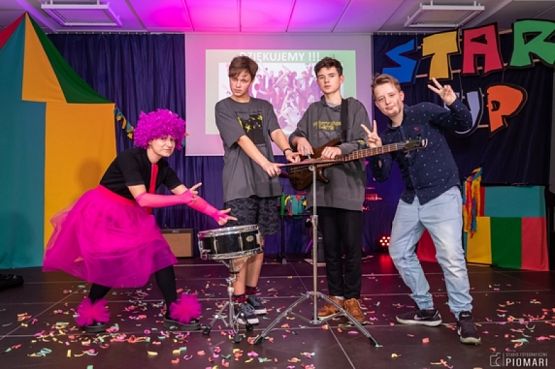  Grafika #135: START UP 2019 grafika