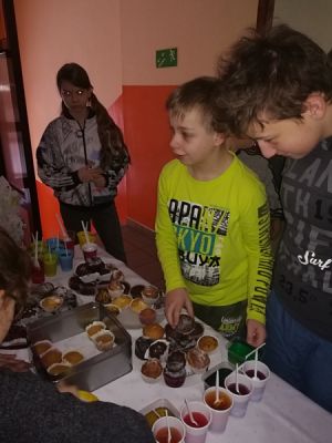  Grafika #2: Podsumowanie Kiermaszu Szkolnego grafika