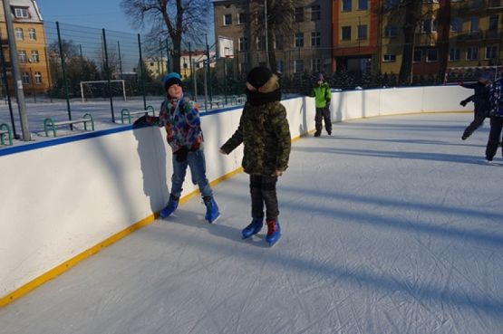  Grafika #13: WF ZIMĄ NA LODOWISKU grafika