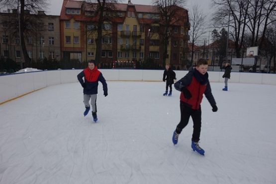  Grafika #29: WF ZIMĄ NA LODOWISKU grafika