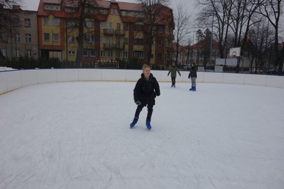  Grafika #35: WF ZIMĄ NA LODOWISKU grafika