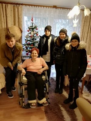  Grafika #1: Podziękowanie dla rodziców i uczniów SJSP, w zorganizowaniu paczek dla potrzebujących rodzin grafika