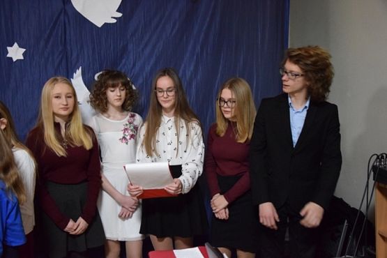  Grafika #13: WIGILIE KLASOWE I WSPÓLNE KOLĘDOWANIE - fotorelacja grafika