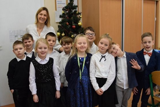  Grafika #18: WIGILIE KLASOWE I WSPÓLNE KOLĘDOWANIE - fotorelacja grafika