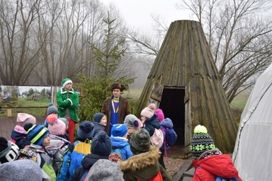  Grafika #4: Przystanek Świętego Mikołaja grafika