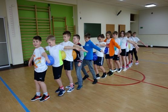  Grafika #3: MIKOŁAJKI W KLASIE IVB grafika