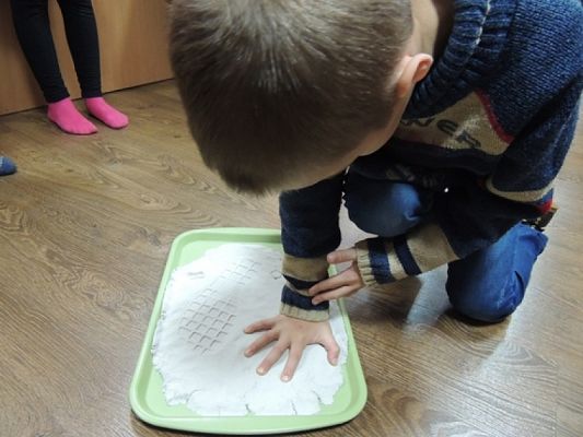  Grafika #5: Drugoklasiści z wizytą w bibliotece grafika