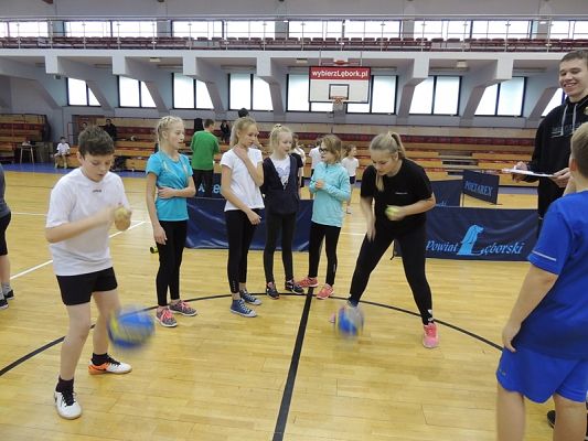  Grafika #12: SZKOLNY BASKET grafika