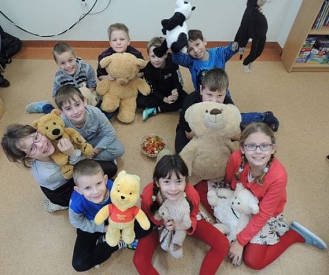  Grafika #3: Klasa IIa obchodziła Światowy Dzień Pluszowego Misia grafika
