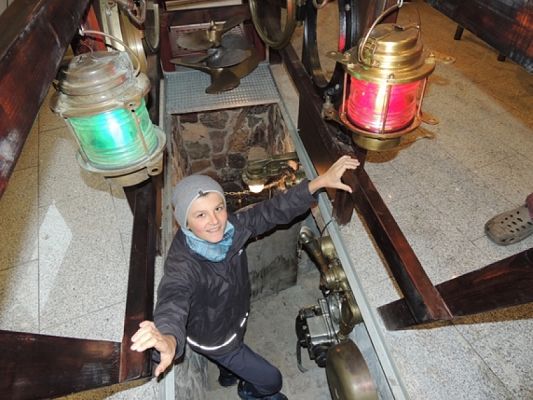  Grafika #4: Zwiedzanie Galerii na Wyspie grafika