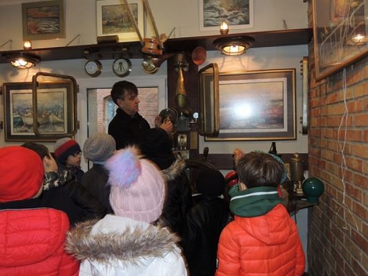  Grafika #7: Zwiedzanie Galerii na Wyspie grafika