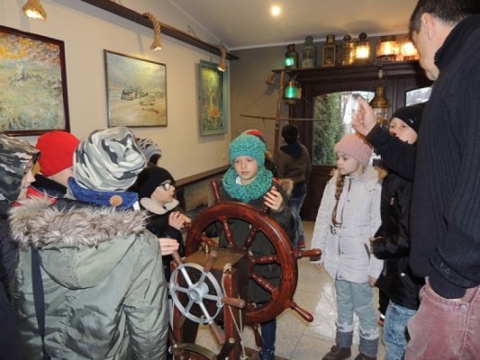  Grafika #9: Zwiedzanie Galerii na Wyspie grafika