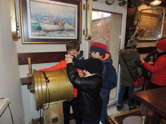  Grafika #10: Zwiedzanie Galerii na Wyspie grafika