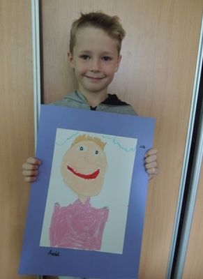  Grafika #1: UBIERZ SIĘ W UŚMIECH! JEST W JEDNYM ROZMIARZE A PASUJE DO KAŻDEGO! grafika