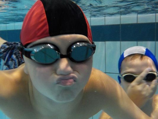  Grafika #0: ZABAWA POD WODĄ grafika