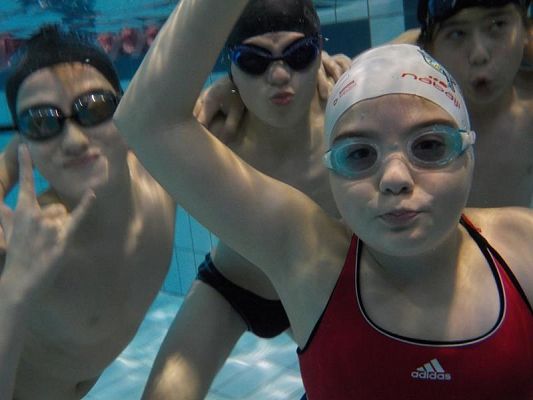  Grafika #8: ZABAWA POD WODĄ grafika